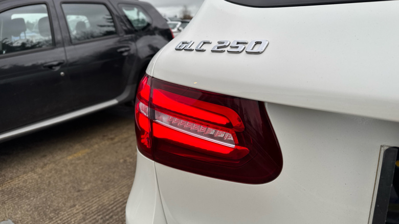 Mercedes-Benz GLC 250 4Matic AMG Line Premium Plus 5dr 9G-Tronic Petrol Estate